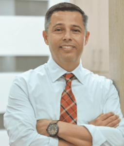 Dr. Cristhian Castro Artavia